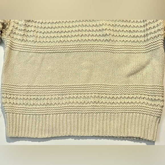 Universal Thread Women’s Cream Knit Warm Cozy Sweater Size Small - Picture 3 of 14